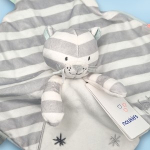 Chat NOUKIE'S doudou Milo plat gris et blanc