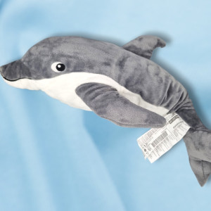 SOS doudou dauphin IKEA Blavingad peluche grise 50 cm