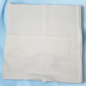 SOS doudou lange NOUKIES carré plat en mousseline de coton blanc 70x70 cm BB2239.57