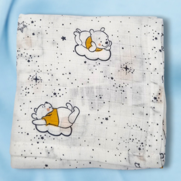 SOS doudou Winnie DISNEY Baby en lange blanc 60x60 cm motifs Winnie sur un nuage