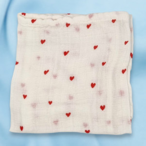 SOS doudou lange h&m plat blanc cœurs rouges