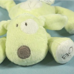 Chien OBAIBI doudou vert et blanc