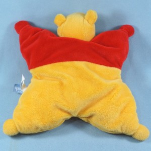 Winnie DISNEY NICOTOY doudou carré semi-plat jaune et rouge fleur