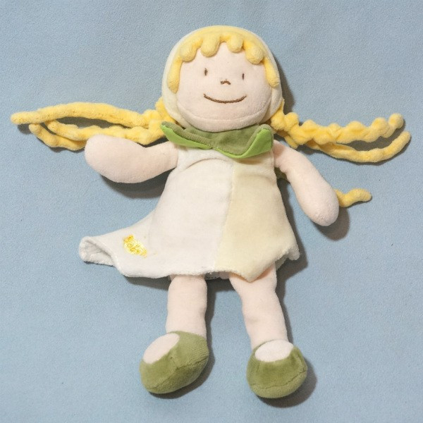 Poupée BABY NAT sos doudou robe blanche cheveux blond