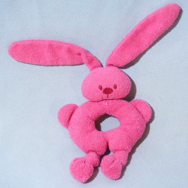 Lapin NATTOU doudou anneau rose