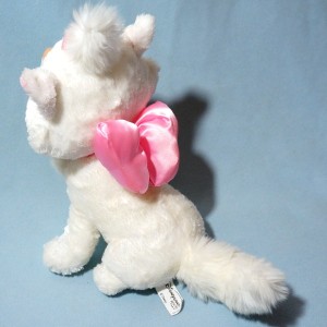 Chat blanc DINEYLAND RESORT doudou Marie Les Aristochats