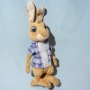 Lapin HOP doudou peluche marron en chemisette bleu