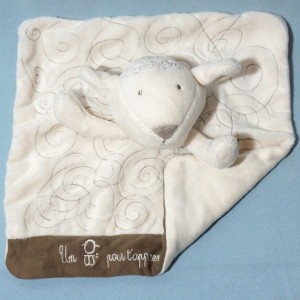 Mouton OBAIBI doudou carré plat beige, spirales marron