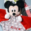 Mickey DISNEY NICOTOY sos doudou carré plat rouge gris et noir nuages