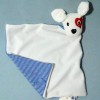 chien PETIT BATEAU doudou carré plat blanc