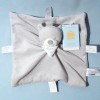 Ours BOUT'CHOU doudou carré plat gris merci pour les calins
