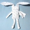 Lapin DPAM doudou Du Pareil Au Même blanc baleine grise