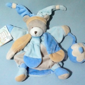 Ours DOUDOU ET COMPAGNIE marionnette bleu poudré Le Collector