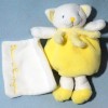 Chat DOUDOU ET COMPAGNIE jaune avec doudou carré blanc Cueillette