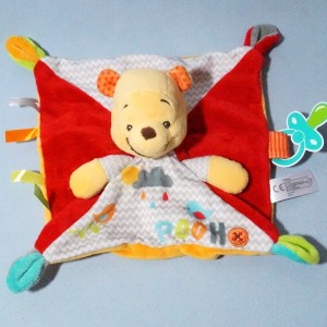 Winnie DISNEY NICOTOY Kiabi Gémo doudou carré plat orange et rouge
