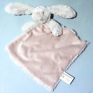 lapin KINOUSSES doudou plat gris