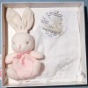 Lapin KALOO doudou Perle rose avec lange blanc