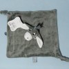 Ane Bourriquet DISNEY doudou carré plat gris