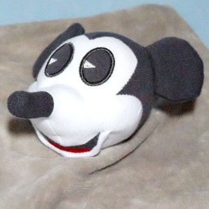 Souris Mickey DISNEY doudou carré plat gris