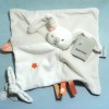 Lapin NATTOU collection "Mia, Basile & Molly" carré plat
