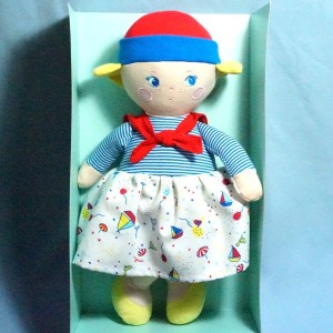 Poupée COROLLE sos doudou LILI croisière