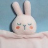 Lapin VERTBAUDET doudou plat rose fleurs