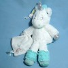 Licorne BABY NAT peluche blanche et bleue doudou plat blanc arc-en-ciel