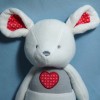 Souris OKAÏDI OBAÏBI doudou peluche coeur