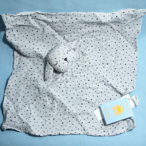 Chien BOUT'CHOU (Monoprix) doudou lange carré plat gris