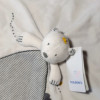 Ours NOUKIES doudou plat Sam gris et blanc