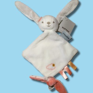 Lapin NATTOU collection "Mia, Basile & Molly" plat