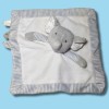 Éléphant OKAIDI OBAIBI doudou plat gris et blanc