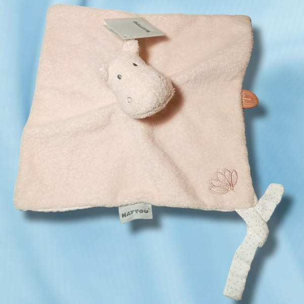 Hippopotame NATTOU doudou carré plat rose