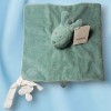 Lapin NATTOU doudou carré plat bleu