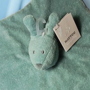 Lapin NATTOU doudou carré plat bleu
